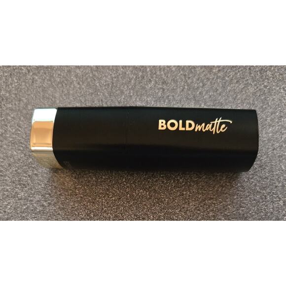 Milani Bold Color Statement Matte Lipstick #05 I Am Pretty - Picture 3 of 4